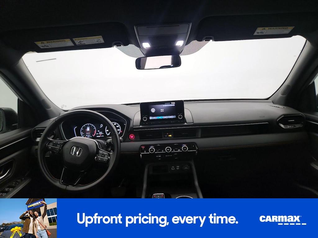 used 2025 Honda Pilot car, priced at $39,998