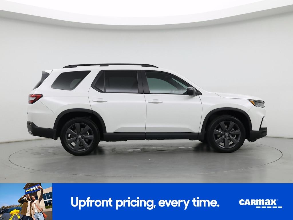 used 2025 Honda Pilot car, priced at $39,998