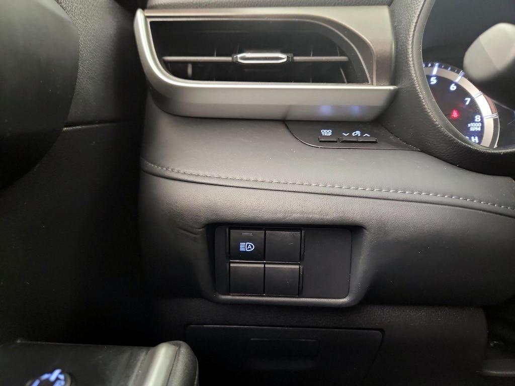 used 2022 Toyota Highlander car, priced at $29,998