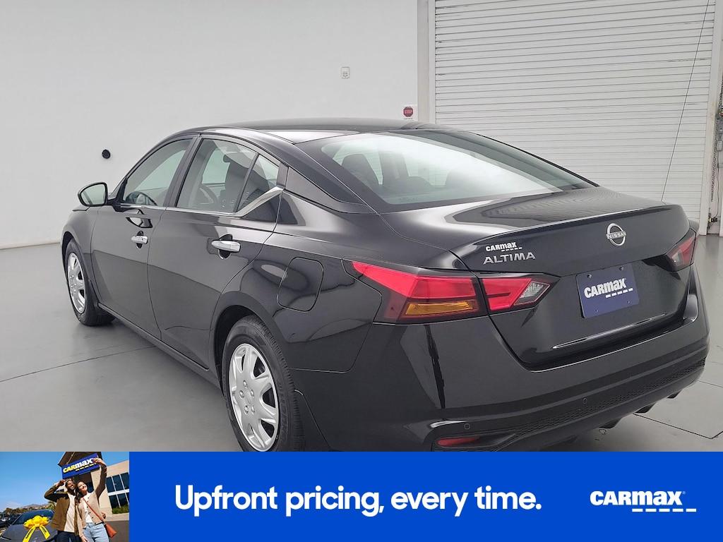 used 2023 Nissan Altima car, priced at $22,998