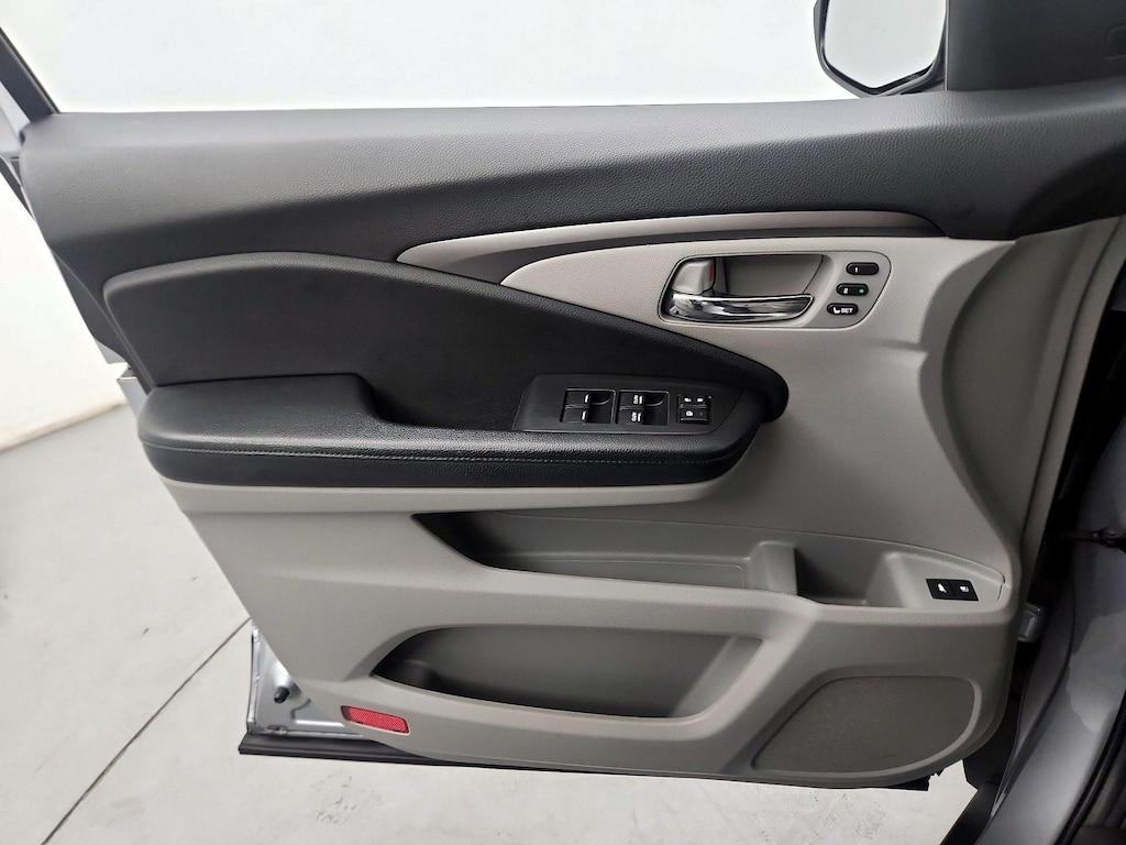 used 2019 Honda Pilot car, priced at $20,998