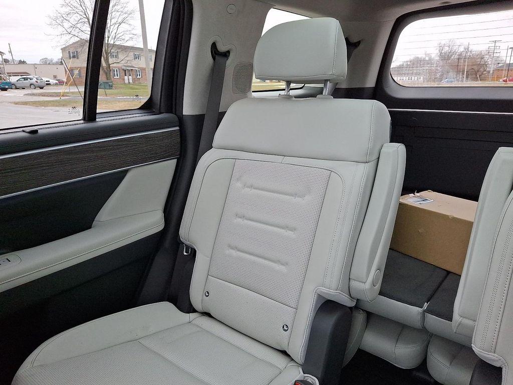 used 2024 Hyundai SANTA FE HEV car, priced at $41,794