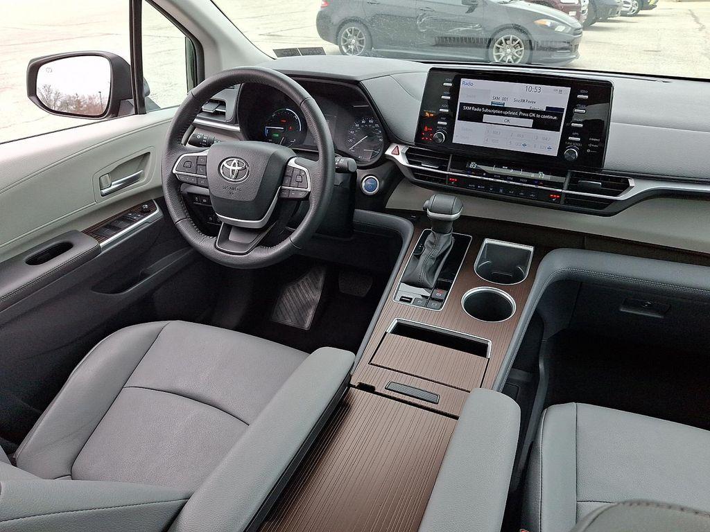 used 2023 Toyota Sienna car, priced at $44,494