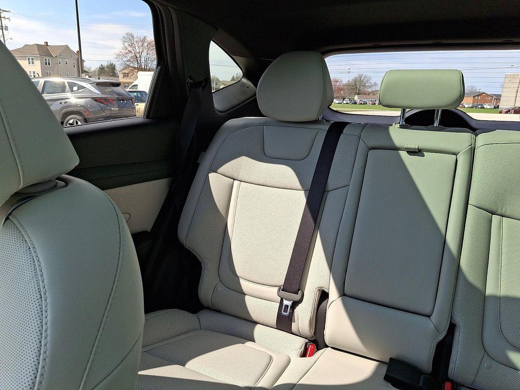 new 2026 Hyundai TUCSON Hybrid car, priced at $44,920