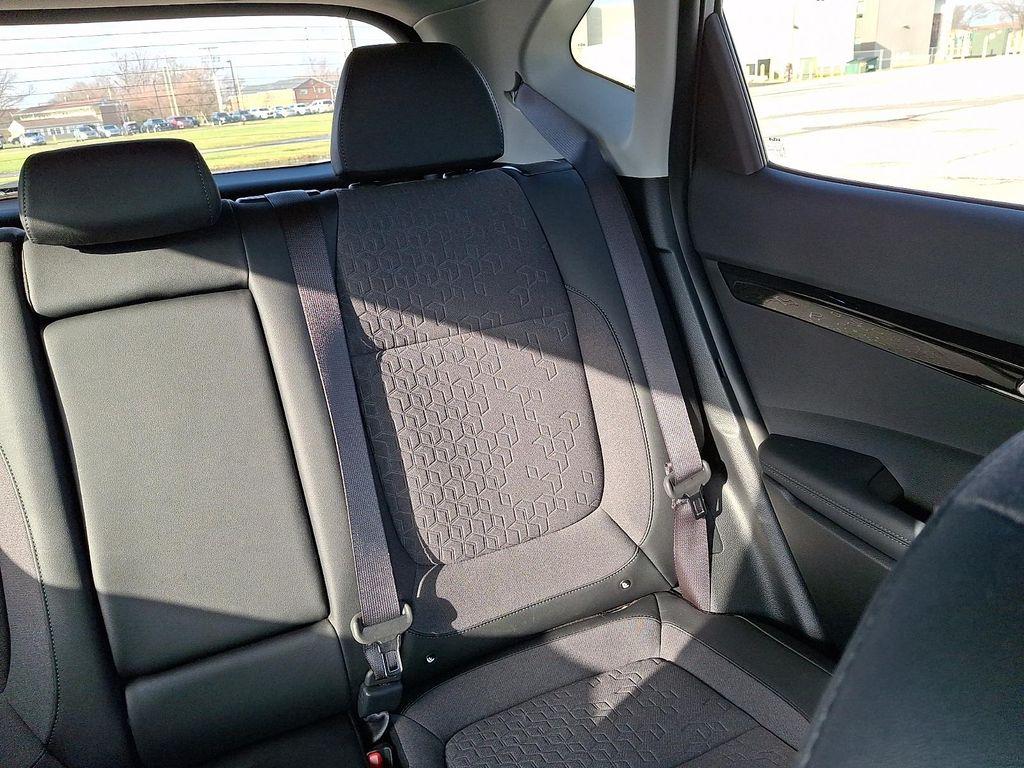 used 2024 Kia Seltos car, priced at $25,294