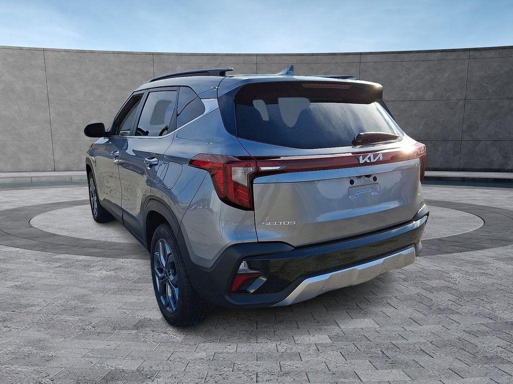 used 2024 Kia Seltos car, priced at $25,294