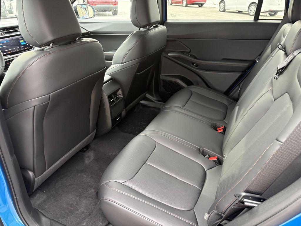 new 2026 Jeep Cherokee car, priced at $42,990