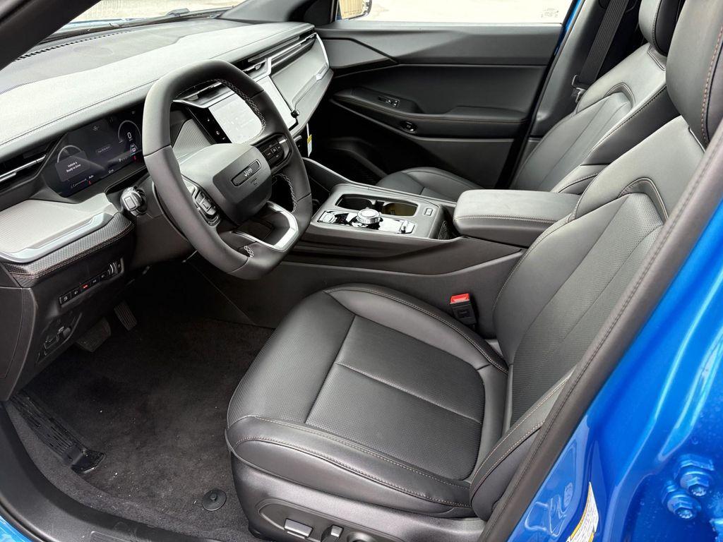 new 2026 Jeep Cherokee car, priced at $42,990