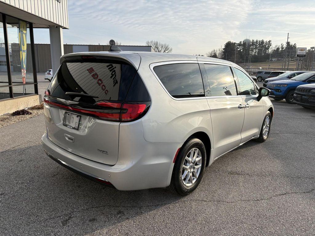 used 2024 Chrysler Pacifica car, priced at $35,179