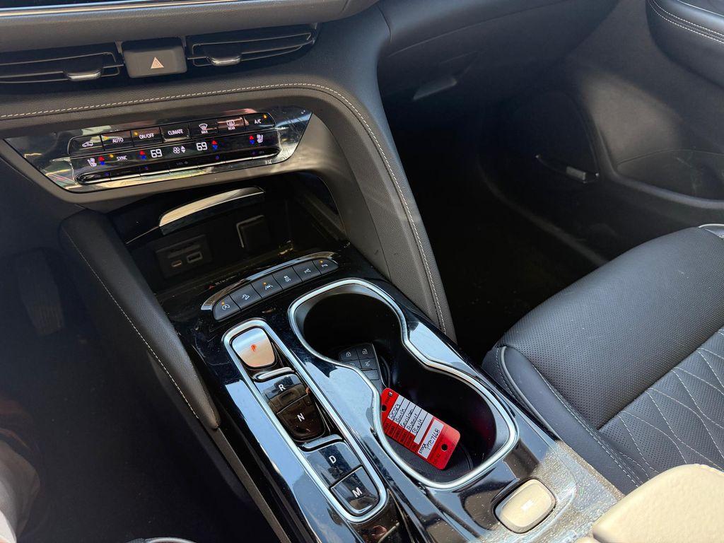 used 2023 Buick Envision car, priced at $36,289