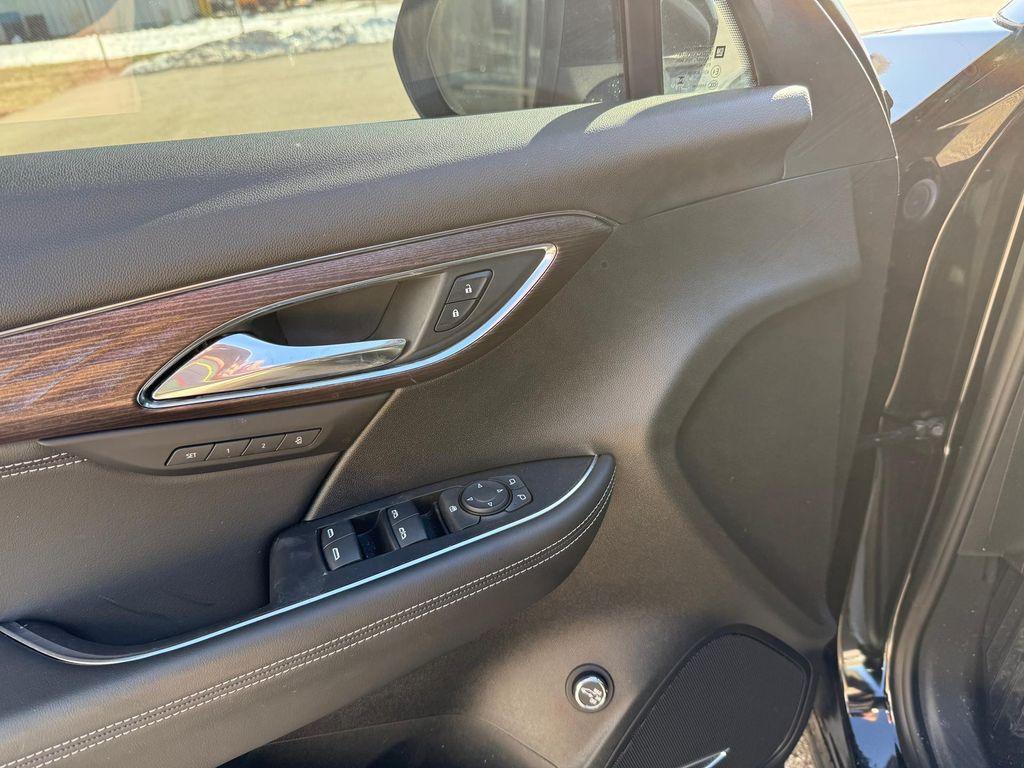 used 2023 Buick Envision car, priced at $36,289