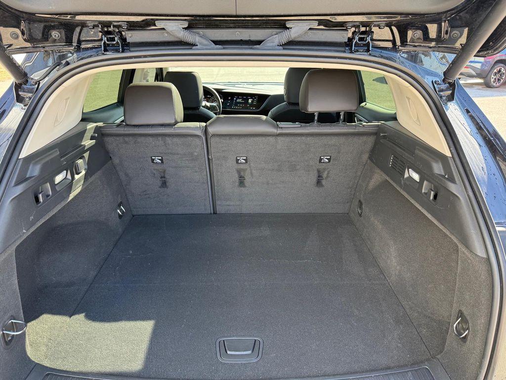 used 2023 Buick Envision car, priced at $36,289