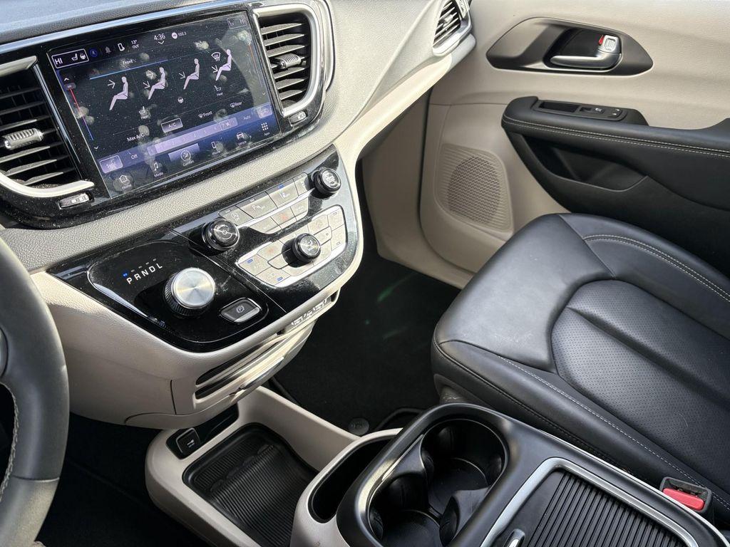 used 2024 Chrysler Pacifica car, priced at $34,779