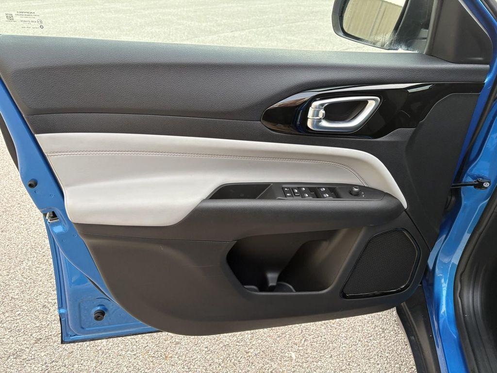 new 2026 Jeep Compass car, priced at $31,034