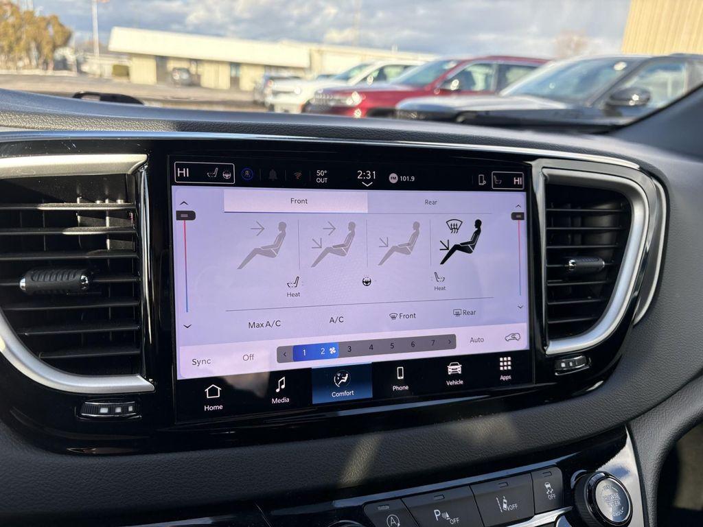 used 2025 Chrysler Pacifica car, priced at $32,889