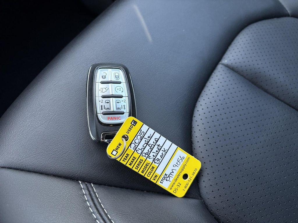 used 2025 Chrysler Pacifica car, priced at $32,889