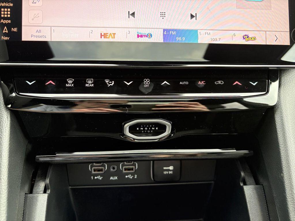 new 2026 Jeep Grand Cherokee car, priced at $46,430