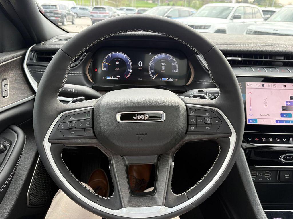 new 2026 Jeep Grand Cherokee car, priced at $46,430