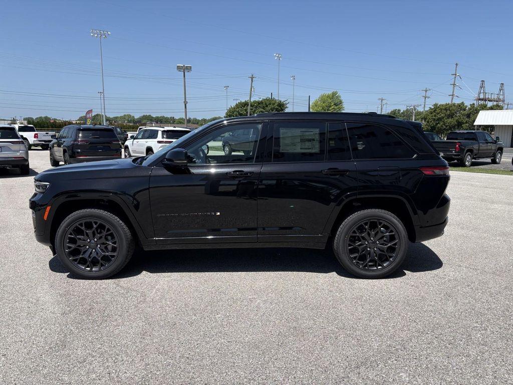 new 2025 Jeep Grand Cherokee car, priced at $55,956