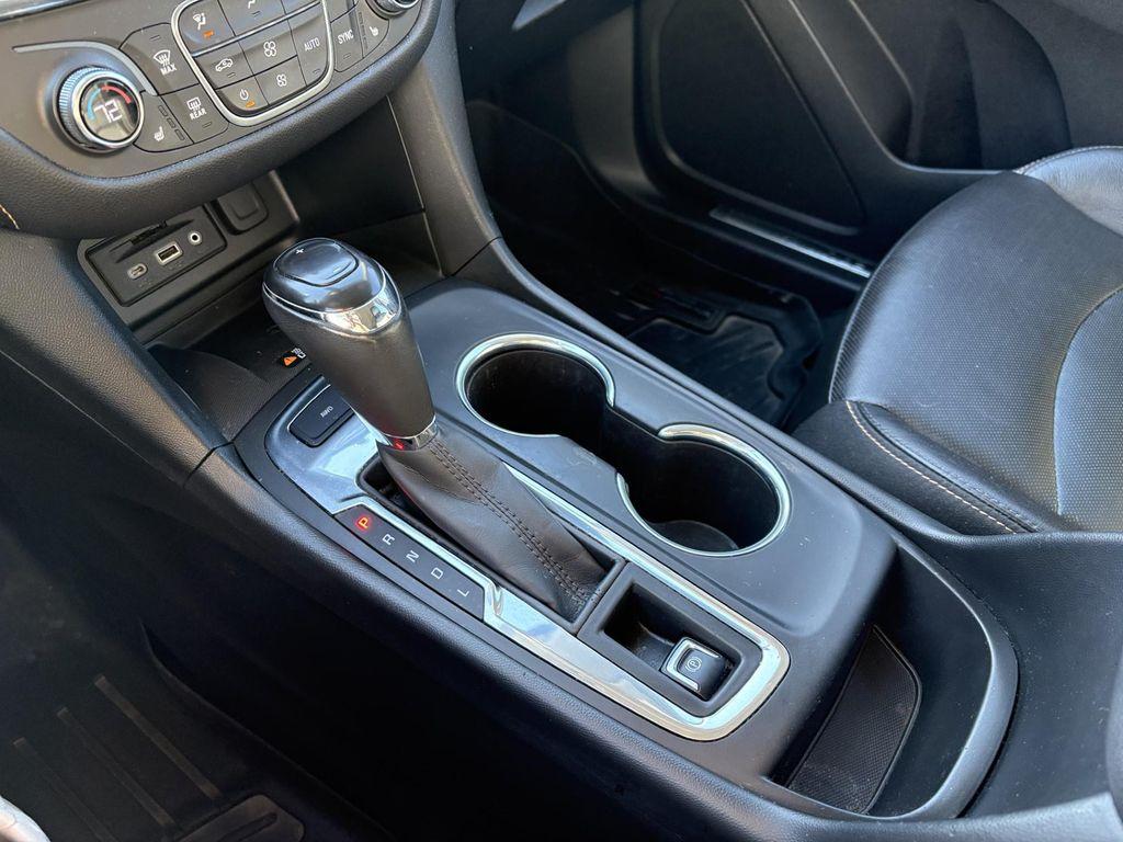 used 2019 Chevrolet Equinox car, priced at $22,989