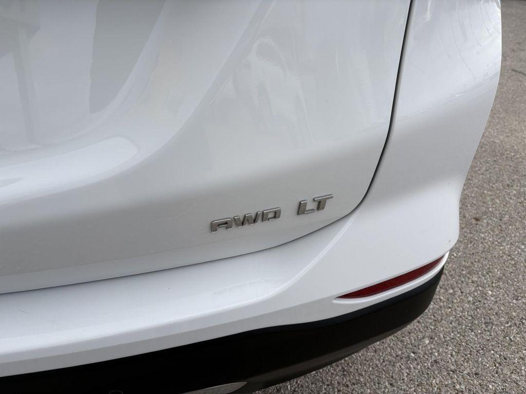used 2024 Chevrolet Equinox car, priced at $24,989
