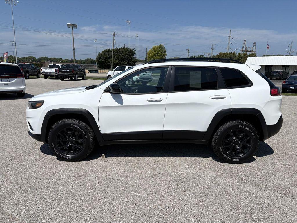 used 2022 Jeep Cherokee car, priced at $25,489