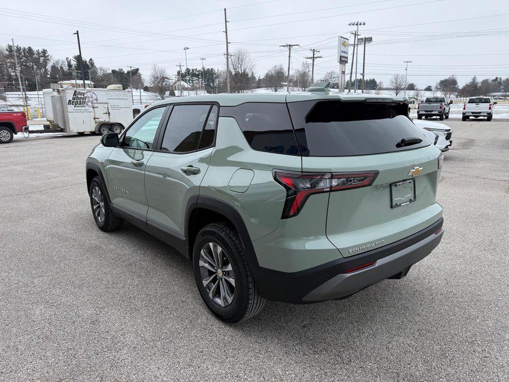 new 2026 Chevrolet Equinox car, priced at $32,498