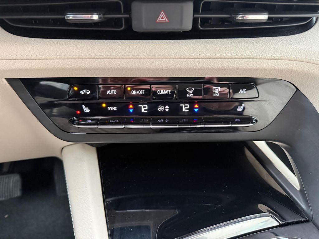 used 2023 Buick Envision car, priced at $33,489