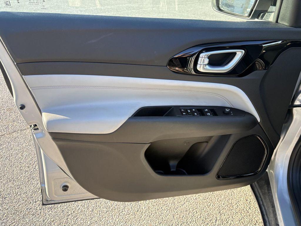 used 2024 Jeep Compass car, priced at $25,989