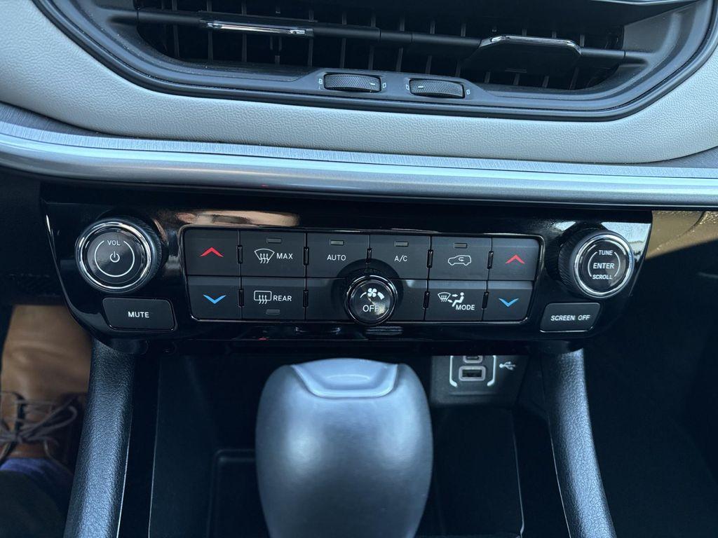 used 2024 Jeep Compass car, priced at $25,989