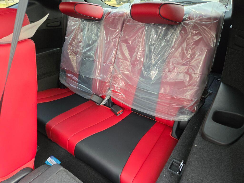 used 2025 Acura MDX car, priced at $53,189