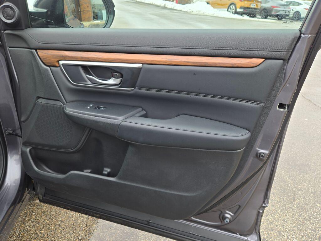 used 2022 Honda CR-V car, priced at $28,000