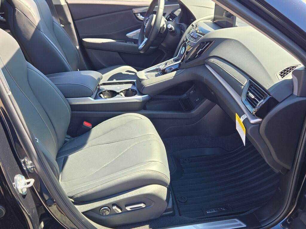 used 2025 Acura RDX car, priced at $44,000
