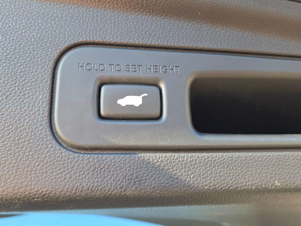 used 2023 Acura MDX car, priced at $38,000