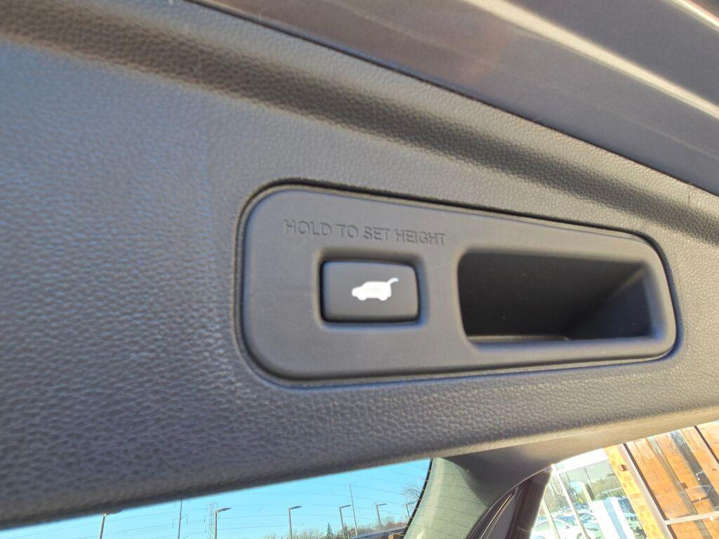 new 2026 Acura MDX car, priced at $61,350