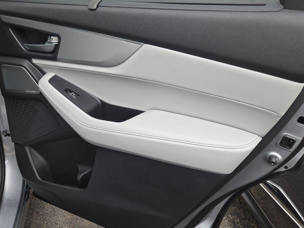 new 2026 Acura MDX car, priced at $61,262