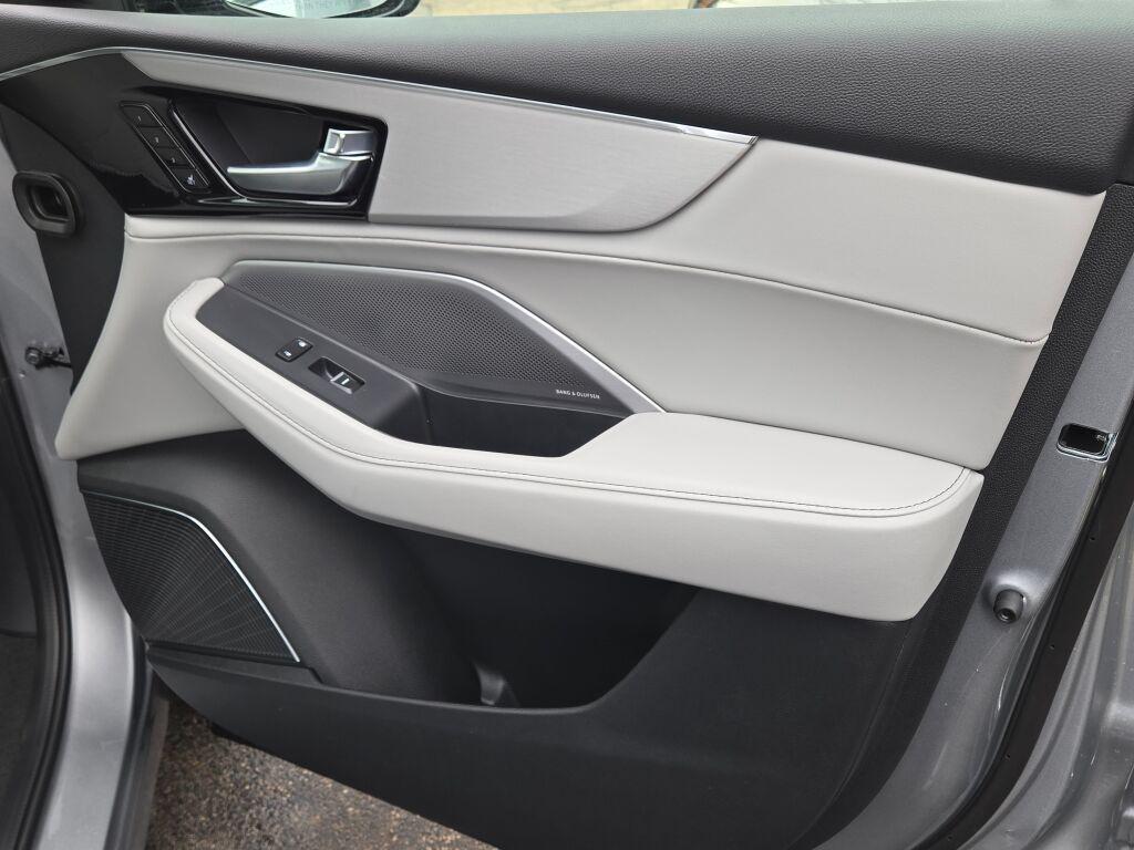 new 2026 Acura MDX car, priced at $61,262
