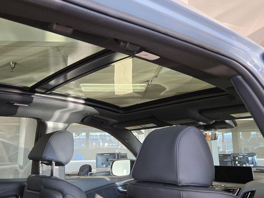 new 2025 Acura RDX car, priced at $56,400