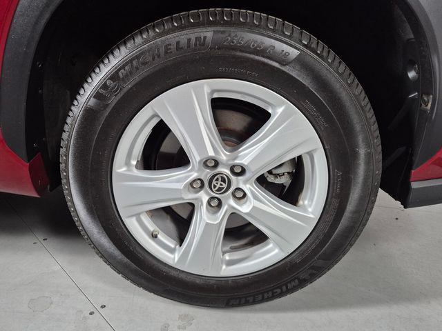 used 2021 Toyota Highlander car, priced at $28,274