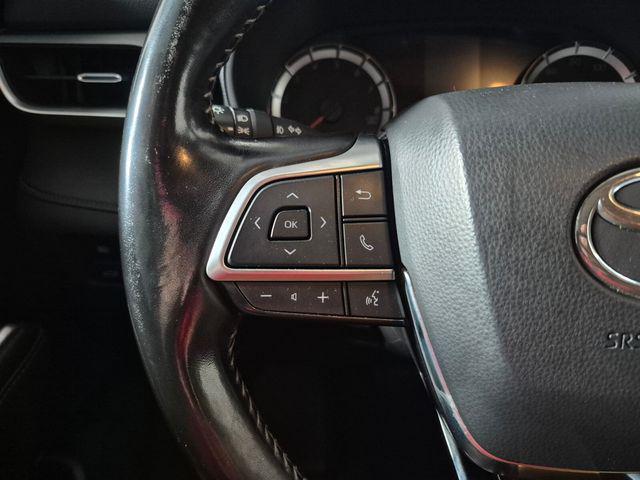 used 2021 Toyota Highlander car, priced at $28,274