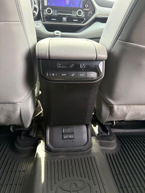 used 2024 Toyota Highlander car, priced at $41,574