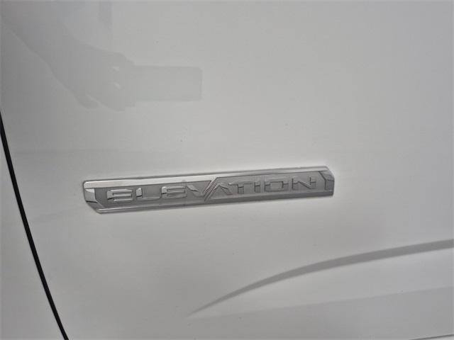 used 2022 GMC Canyon car, priced at $21,270