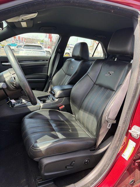 used 2021 Chrysler 300 car, priced at $28,874