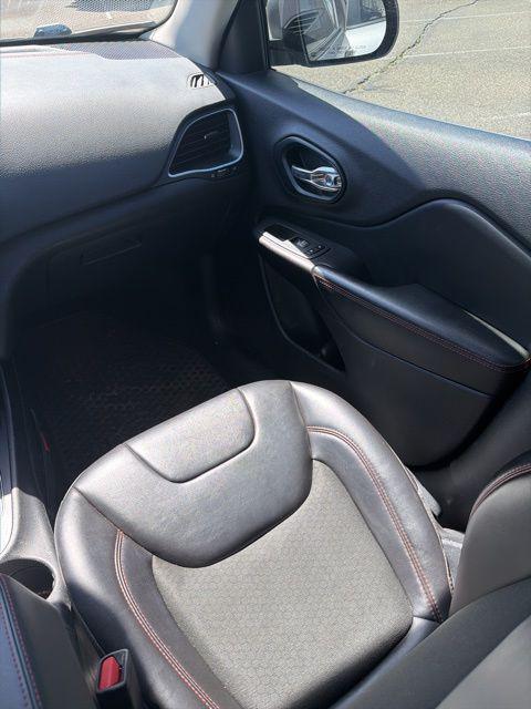 used 2021 Jeep Cherokee car, priced at $19,869