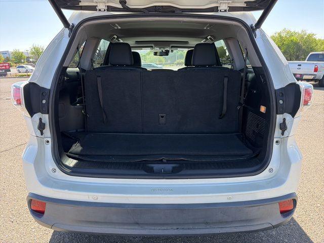 used 2016 Toyota Highlander car, priced at $22,075