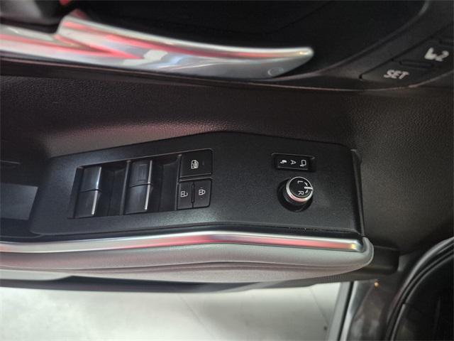 used 2023 Toyota Highlander car, priced at $33,744