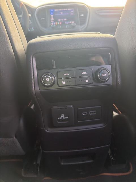 used 2022 GMC Acadia car, priced at $28,874