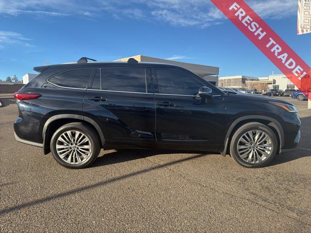used 2020 Toyota Highlander car, priced at $32,874