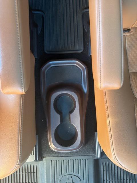 used 2020 Toyota Highlander car, priced at $32,874