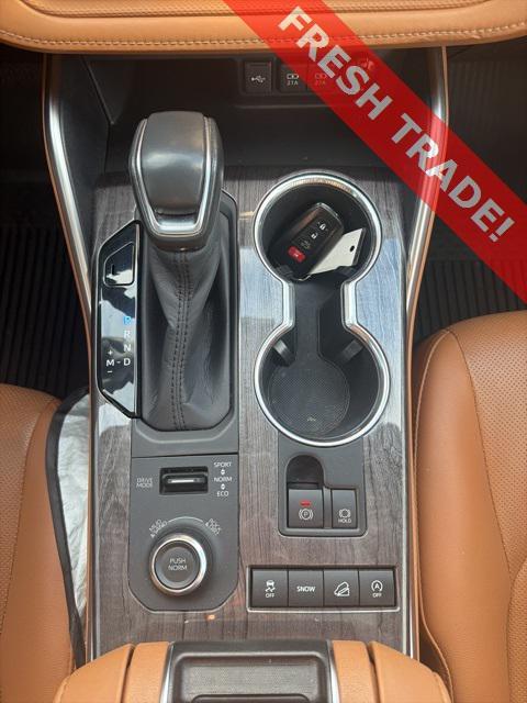 used 2020 Toyota Highlander car, priced at $32,874